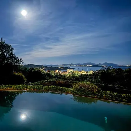 In Portocervo, Pool, 3 Bedrooms, Sea View Abbiadori