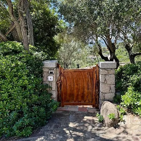 In Portocervo, Pool, 3 Bedrooms, Sea View * Abbiadori